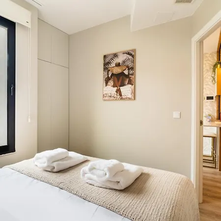 Apartamento Guestredy - A Modern In *